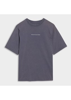 Chłopięcy t-shirt z nadrukiem 4F 4FJWSS25TTSHM1879 - niebieski ze sklepu Sportstylestory.com w kategorii T-shirty chłopięce - zdjęcie 184169283