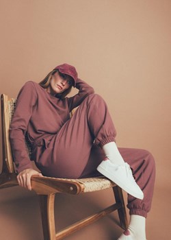 Bluzka damska o klasycznym kroju ze sklepu Diverse w kategorii Bluzki damskie - zdjęcie 184172913