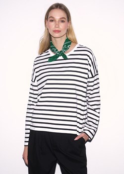 Bluzka o kroju oversize ze sklepu Diverse w kategorii Bluzki damskie - zdjęcie 184174544
