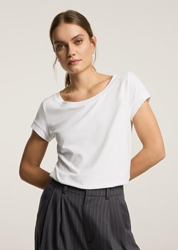 Klasyczny T-shirt damski o dopasowanym kroju ze sklepu Diverse w kategorii Bluzki damskie - zdjęcie 184175432