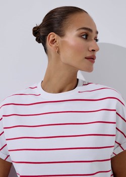 Luźny T-shirt damski z grubej, miękkiej dzianiny ze sklepu Diverse w kategorii Bluzki damskie - zdjęcie 184180931