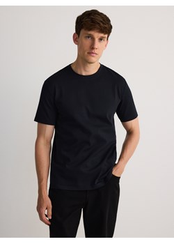 Reserved - T-shirt regular z merceryzowaną bawełną. - czarny ze sklepu Reserved w kategorii T-shirty męskie - zdjęcie 184185203