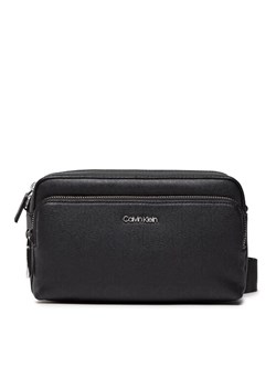 Torebka Calvin Klein Ck Must Camera Bag Lg Epi Mono K60K609895 Czarny ze sklepu eobuwie.pl w kategorii Listonoszki - zdjęcie 184187074