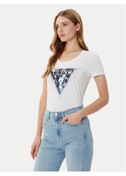 Guess T-Shirt W5RI00 J1314 Biały Regular Fit ze sklepu MODIVO w kategorii Bluzki damskie - zdjęcie 184187454