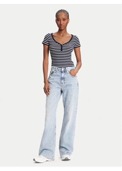 Tommy Jeans Jeansy Mia DW0DW21412 Niebieski Relaxed Fit ze sklepu MODIVO w kategorii Jeansy damskie - zdjęcie 184193102