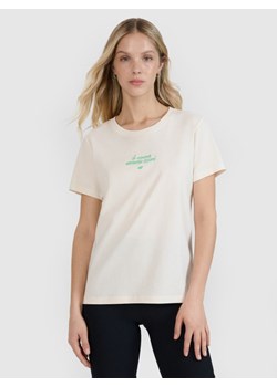 Damski t-shirt z nadrukiem 4F 4FRSS25TTSHF2786 - biały - id: 291984 - marki 4F - 184195883 Damski t-shirt z nadrukiem 4F 4FRSS25TTSHF2786 - biały ze sklepu Sportstylestory.com w kategorii Bluzki damskie - zdjęcie 184195883