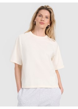 Damski t-shirt oversize 4F 4FRSS25TTSHF2792 - biały ze sklepu Sportstylestory.com w kategorii Bluzki damskie - zdjęcie 184195911