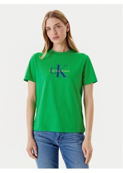 Calvin Klein Jeans T-Shirt Hero Classic LV047B865G Zielony Regular Fit ze sklepu MODIVO w kategorii Bluzki damskie - zdjęcie 184197104