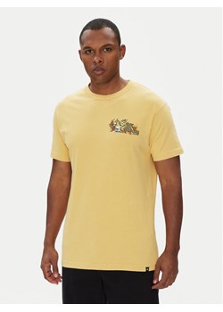DC T-Shirt ADYZT05460 Żółty Regular Fit ze sklepu MODIVO w kategorii T-shirty męskie - zdjęcie 184199632