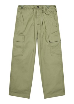 United Colors Of Benetton Spodnie materiałowe 4L2VCF04I Zielony Straight Fit ze sklepu MODIVO w kategorii Spodnie chłopięce - zdjęcie 184199644