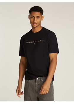 TOMMY JEANS Koszulka w kolorze czarnym ze sklepu Limango Polska w kategorii T-shirty męskie - zdjęcie 184205873