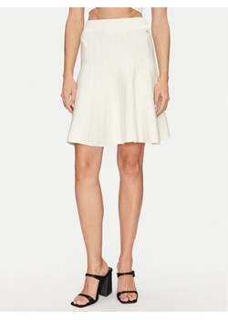 Guess Spódnica mini W5GD0U Z2XY0 Biały Regular Fit ze sklepu MODIVO w kategorii Spódnice - zdjęcie 184206834