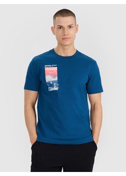 Męski t-shirt z nadrukiem 4F 4FRSS25TTSHM2997 - turkusowy - id: 291783 - marki 4F - 184208320 Męski t-shirt z nadrukiem 4F 4FRSS25TTSHM2997 - turkusowy ze sklepu Sportstylestory.com w kategorii T-shirty męskie - zdjęcie 184208320