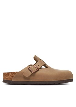 Birkenstock Klapki Boston zamsz 1019484 Brązowy ze sklepu MODIVO w kategorii Klapki damskie - zdjęcie 184209794