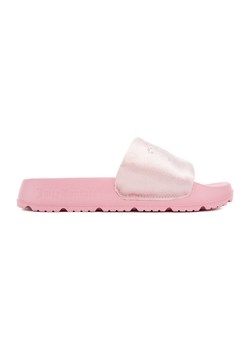 Klapki basenowe Juicy Couture PJC5 ze sklepu ccc.eu w kategorii Klapki damskie - zdjęcie 184210231