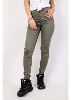 Zielone spodnie skinny jeans z wysokim stanem ze sklepu olika.com.pl w kategorii Jeansy damskie - zdjęcie 184211033