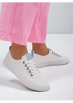 Royalfashion Damskie tenisówki z cyrkoniami Cytorrie ze sklepu royalfashion.pl w kategorii Trampki damskie - zdjęcie 184219534