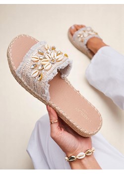 Royalfashion Klapki damskie z muszelkami Sandy ze sklepu royalfashion.pl w kategorii Klapki damskie - zdjęcie 184219824