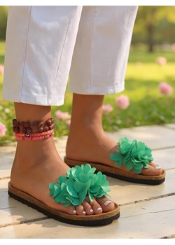 Royalfashion Klapki damskie z kwiatuszkami Flora Soft ze sklepu royalfashion.pl w kategorii Klapki damskie - zdjęcie 184220022
