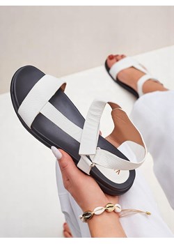 Royalfashion Damskie sandały na płaskiej podeszwie Lillia ze sklepu royalfashion.pl w kategorii Sandały damskie - zdjęcie 184220231