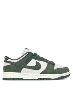 Sneakersy Nike Dunk Low HJ7673 002 Biały ze sklepu eobuwie.pl w kategorii Buty sportowe damskie - zdjęcie 184227164