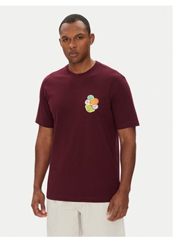 adidas T-Shirt JW2976 Bordowy Loose Fit ze sklepu MODIVO w kategorii T-shirty męskie - zdjęcie 184231840
