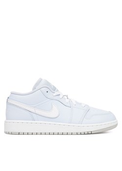 Sneakersy Nike Air Jordan 1 Low Se (GS) FV8486 400 Błękitny ze sklepu eobuwie.pl w kategorii Buty sportowe damskie - zdjęcie 184233163