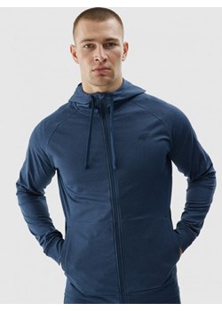 Męska bluza treningowa 4F 4FWAW24TFSWM404 - granatowa ze sklepu Sportstylestory.com w kategorii Bluzy męskie - zdjęcie 184236343