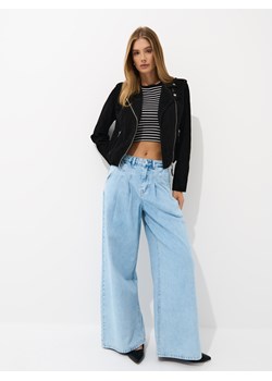 Mohito - Dopasowany top w paski - czarny ze sklepu Mohito w kategorii Bluzki damskie - zdjęcie 184238952