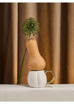 Sinsay - Kubek ceramiczny w kształcie dyni - biały ze sklepu Sinsay w kategorii Kubki - zdjęcie 184246762