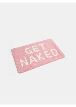 Sinsay - Dywanik łazienkowy z napisem GET NAKED - różowy ze sklepu Sinsay w kategorii Dywaniki łazienkowe - zdjęcie 184246794