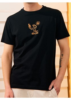 Sinsay - Koszulka z drobnym nadrukiem na przodzie - czarny ze sklepu Sinsay w kategorii T-shirty męskie - zdjęcie 184247130