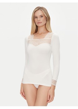 YSABEL MORA Koszulka piżamowa 19049 Écru Slim Fit ze sklepu MODIVO w kategorii Piżamy damskie - zdjęcie 184248534