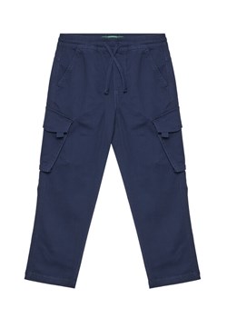United Colors Of Benetton Spodnie materiałowe 4TCGCF049 Granatowy Regular Fit ze sklepu MODIVO w kategorii Spodnie chłopięce - zdjęcie 184253344