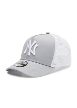 New Era Czapka z daszkiem Yankees A-Frame Trucker 12745565 Szary ze sklepu MODIVO w kategorii Czapki z daszkiem damskie - zdjęcie 184255844