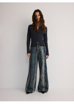 Reserved - Jeansy wide leg ze zwierzęcym nadrukiem - wielobarwny ze sklepu Reserved w kategorii Jeansy damskie - zdjęcie 184260501