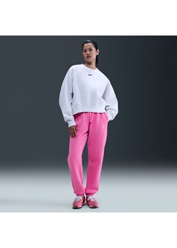 Damskie spodnie dresowe o kroju oversize z wysokim stanem Nike Sportswear Phoenix Fleece - Różowy ze sklepu Nike poland w kategorii Spodnie damskie - zdjęcie 184264442
