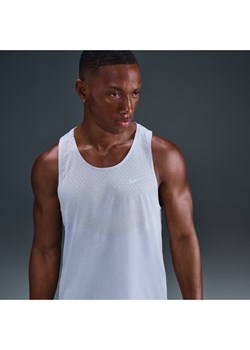 Męska koszulka bez rękawów do biegania Dri-FIT ADV Nike Stride - Szary ze sklepu Nike poland w kategorii T-shirty męskie - zdjęcie 184264483