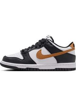 Buty dla dużych dzieci Nike Dunk Low - Czerń - id: 41646252050new - marki Nike - 184264490 Buty dla dużych dzieci Nike Dunk Low - Czerń ze sklepu Nike poland w kategorii Buty sportowe dziecięce - zdjęcie 184264490