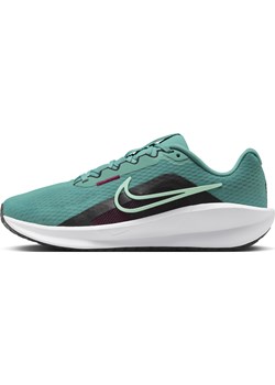 Damskie buty do biegania po asfalcie Nike Downshifter 13 - Zieleń ze sklepu Nike poland w kategorii Buty sportowe damskie - zdjęcie 184264742
