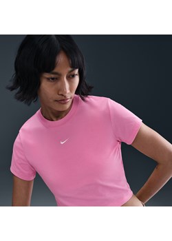Damski T-shirt o krótkim kroju Nike Sportswear Chill Knit - Różowy ze sklepu Nike poland w kategorii Bluzki damskie - zdjęcie 184264962