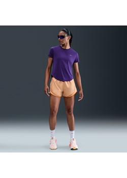 Damska koszulka z krótkim rękawem do biegania Dri-FIT Nike Tempo - Fiolet ze sklepu Nike poland w kategorii Bluzki damskie - zdjęcie 184265050