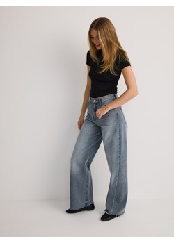 Reserved - Jeansy wide leg z przetarciami - niebieski - id: 9777L-55J - marki Reserved - 184271702 Reserved - Jeansy wide leg z przetarciami - niebieski ze sklepu Reserved w kategorii Jeansy damskie - zdjęcie 184271702