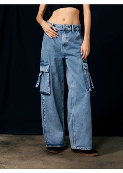 Sinsay - Jeansy wide leg cargo - niebieski ze sklepu Sinsay w kategorii Jeansy damskie - zdjęcie 184277162