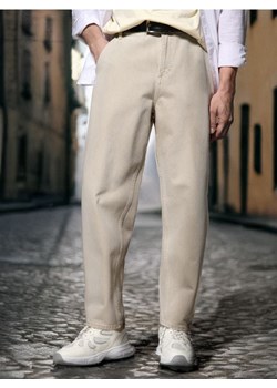 Sinsay - Jeansy barrel fit - kremowy ze sklepu Sinsay w kategorii Jeansy męskie - zdjęcie 184277230