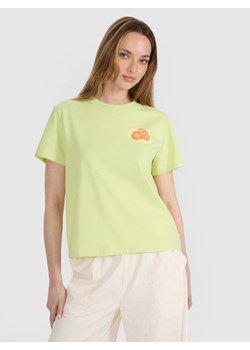 Damski t-shirt oversize z nadrukiem 4F 4FRSS25TTSHF3160 - żółty ze sklepu Sportstylestory.com w kategorii Bluzki damskie - zdjęcie 184280131