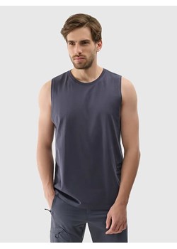 4F Top sportowy w kolorze granatowym - id: 16828528 - marki 4F - 184281363 4F Top sportowy w kolorze granatowym ze sklepu Limango Polska w kategorii T-shirty męskie - zdjęcie 184281363