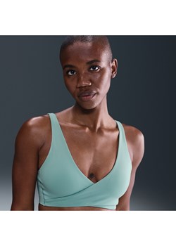 Damski stanik sportowy z wkładkami zapewniający lekkie wsparcie Nike One - Zieleń ze sklepu Nike poland w kategorii Biustonosze - zdjęcie 184284122