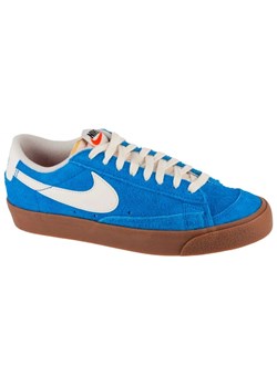 Buty Nike Blazer Low 77 W FQ8060-400 niebieskie ze sklepu ButyModne.pl w kategorii Trampki damskie - zdjęcie 184285411
