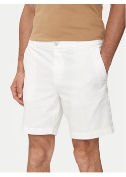 Boss Szorty materiałowe Kane-Shorts 50512527 Biały Regular Fit ze sklepu MODIVO w kategorii Spodenki męskie - zdjęcie 184287870